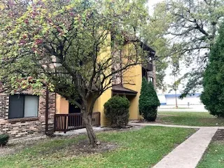 $72,000 | 1259 Cunningham Drive, Unit 3W, Calumet City, IL 60409