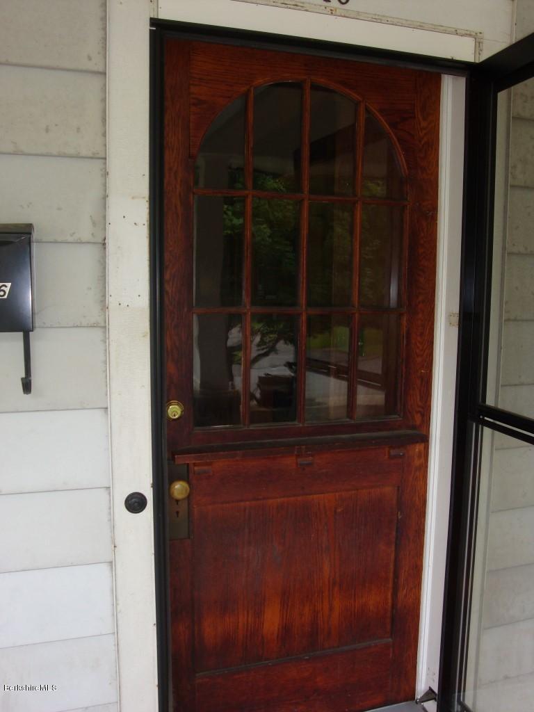 46 Harding Street Pittsfield, MA 01201 - Photo 4 of 21 Front door