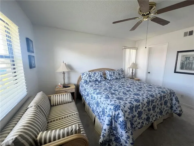 $1,300 | 4346 27th Court Southwest, Unit 206, Naples, FL 34116