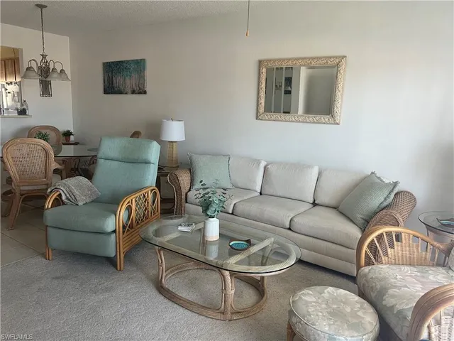 $1,300 | 4346 27th Court Southwest, Unit 206, Naples, FL 34116