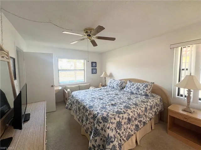 $1,300 | 4346 27th Court Southwest, Unit 206, Naples, FL 34116