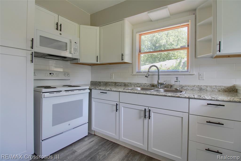 41509 Riggs Road Belleville, MI 48111 - Photo 10 of 26