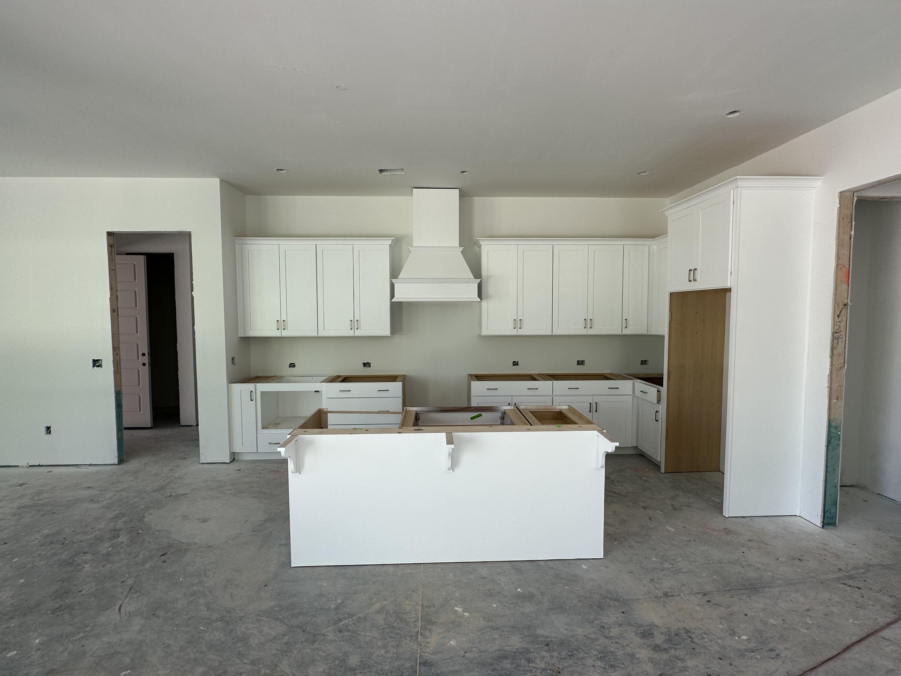 422 Ripple Park Drive Summerville, SC 29486 - Photo 8 of 37 Kitchen