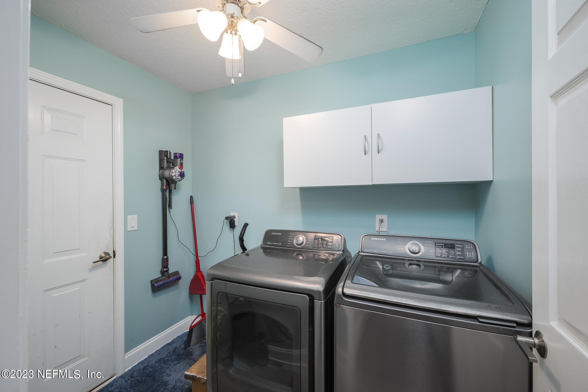 775 Camp Francis Johnson Road Orange Park, FL 32065 - Photo 14 of 41 a utility room with dryer and washer