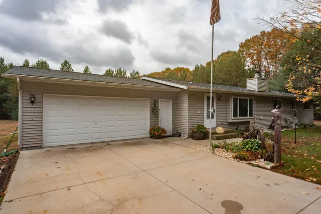 $449,900 | W7987 Cottonville Lane, Wautoma, WI 54982
