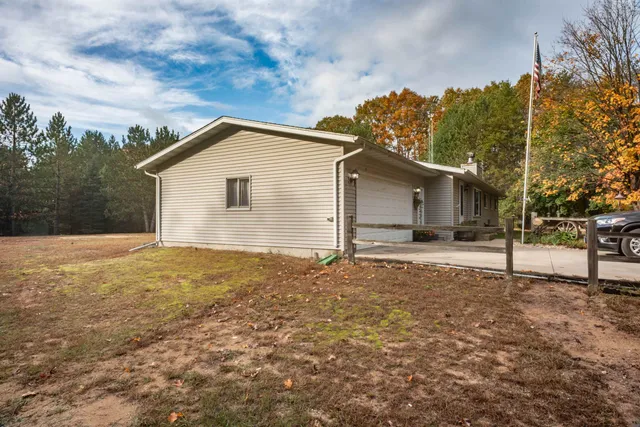 $449,900 | W7987 Cottonville Lane, Wautoma, WI 54982