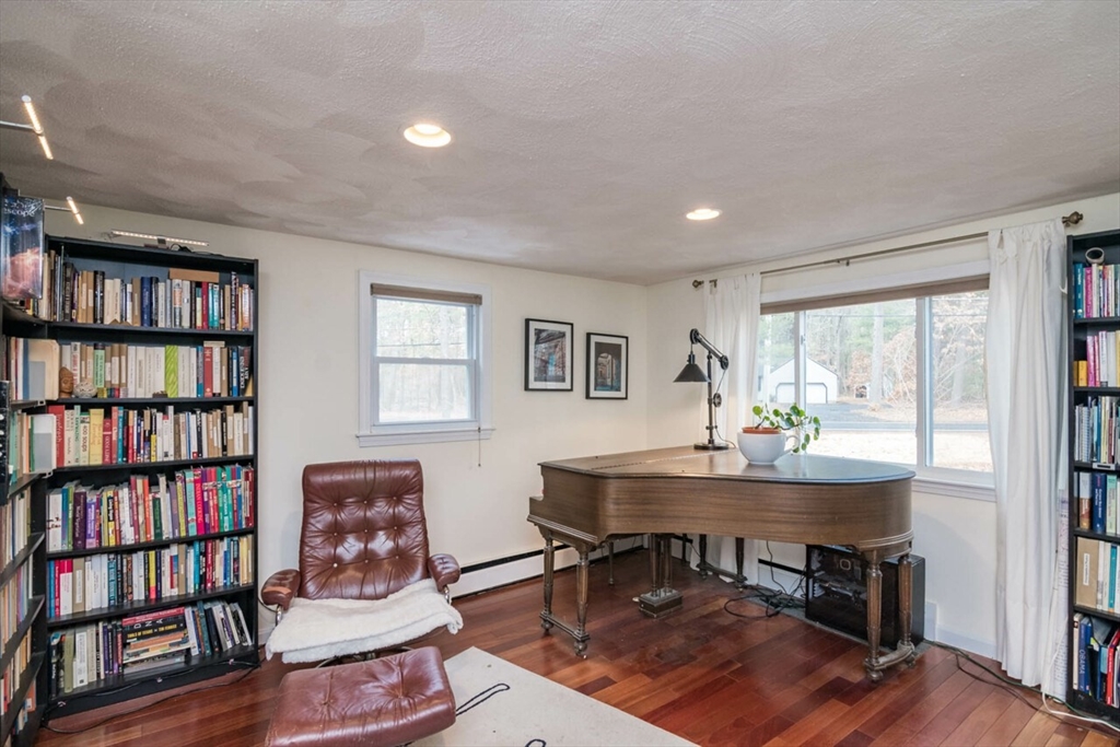 37 Plain Road Westford, MA 01886 - Photo 14 of 42 Gallery Image 14