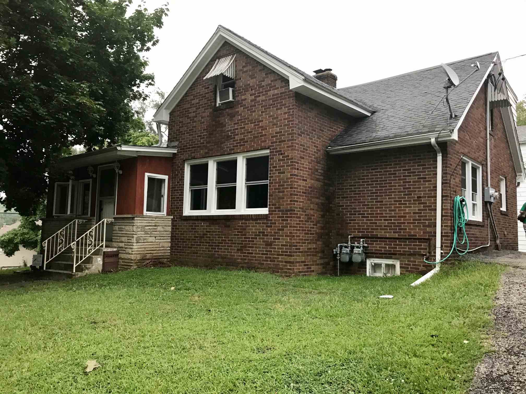 201 Springfield Road East Peoria, IL 61611 - Photo 1 of 19 Gallery Image 1