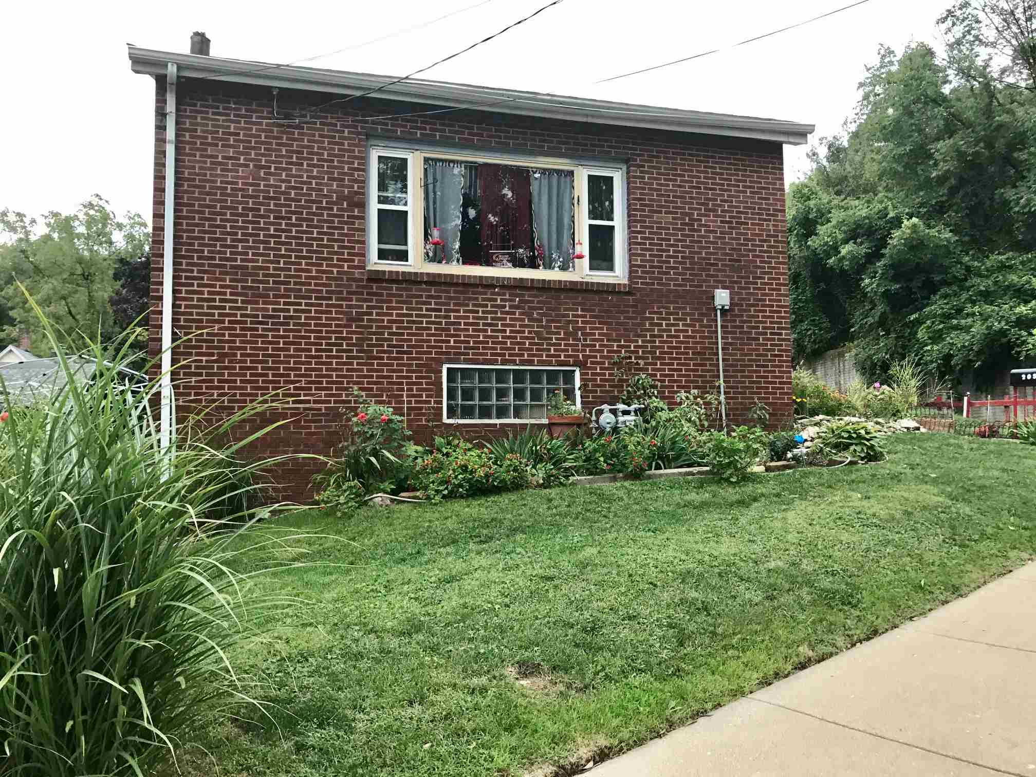 201 Springfield Road East Peoria, IL 61611 - Photo 16 of 19 Gallery Image 16