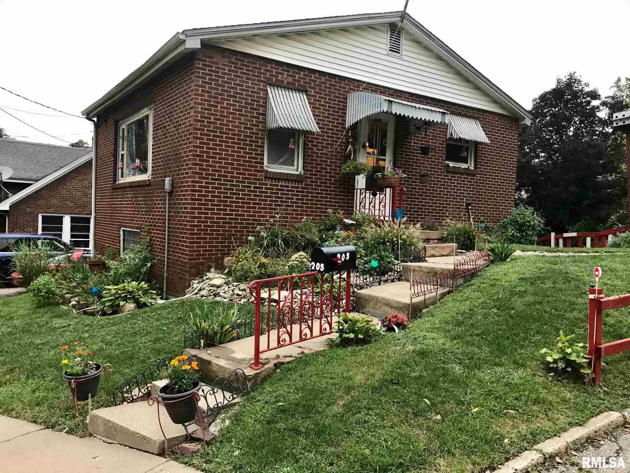 201 Springfield Road East Peoria, IL 61611 - Photo 17 of 19 Gallery Image 17