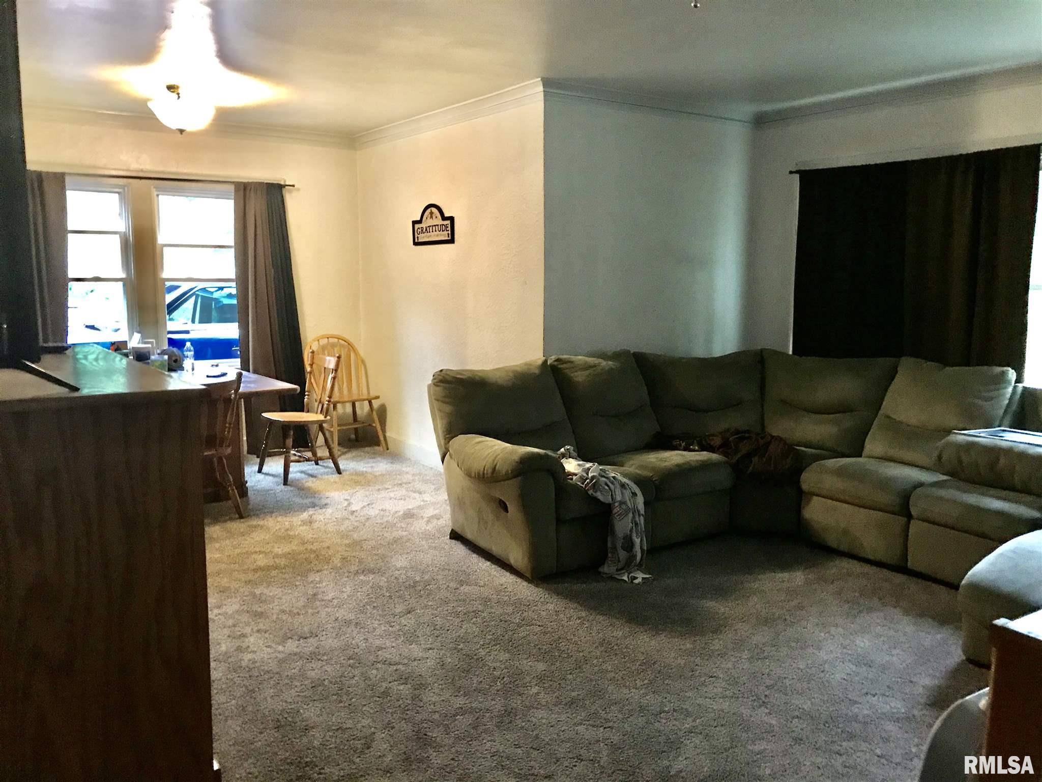 201 Springfield Road East Peoria, IL 61611 - Photo 5 of 19 Gallery Image 5