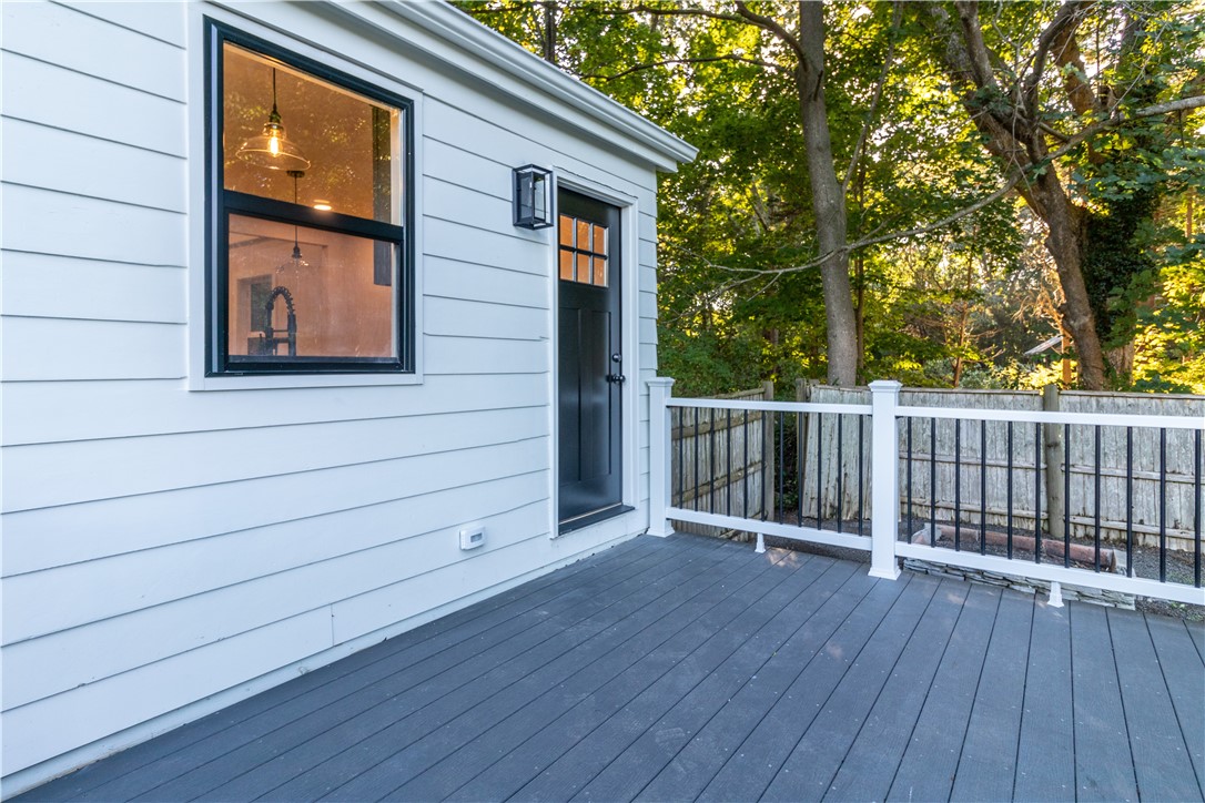 14 Maple Road Warren, RI 02885 - Photo 2 of 16