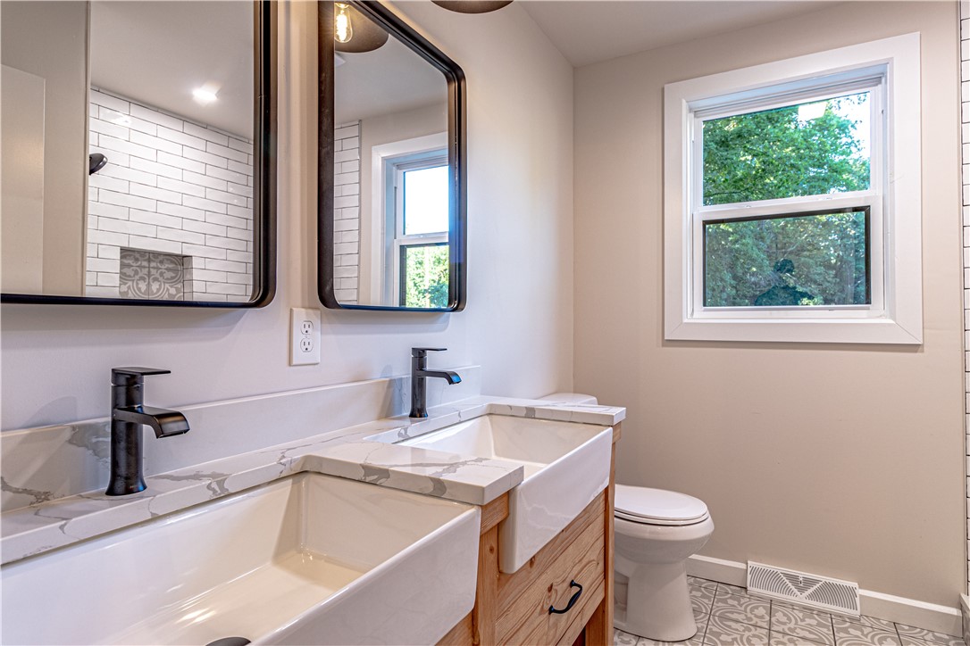 14 Maple Road Warren, RI 02885 - Photo 10 of 16