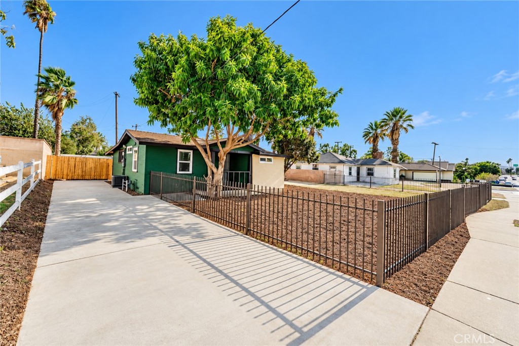 5908 Grand Riverside, CA 92504 - Photo 2 of 34 Gallery Image 2
