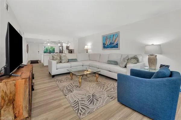 $6,000 | 15161 Cedarwood Lane, Unit 1105, Naples, FL 34110