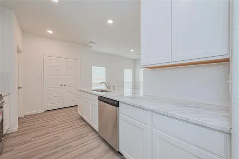 $327,000 | 481 Long Br Drive, Dayton, TX 77535