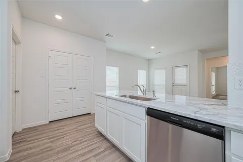 $327,000 | 481 Long Br Drive, Dayton, TX 77535