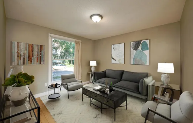 $2,700 | 1036 15th Avenue Southeast, Minneapolis, MN 55414