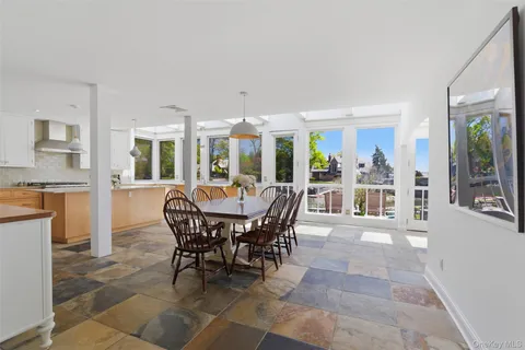 $3,200,000 | 9 Bishop Place, Larchmont, NY 10538