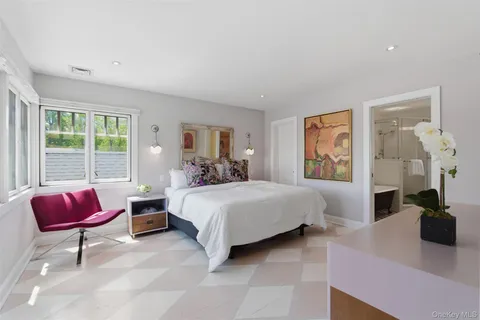 $3,200,000 | 9 Bishop Place, Larchmont, NY 10538