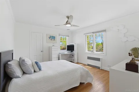 $3,200,000 | 9 Bishop Place, Larchmont, NY 10538