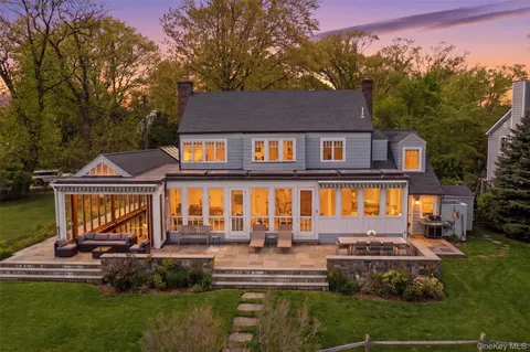 $3,200,000 | 9 Bishop Place, Larchmont, NY 10538