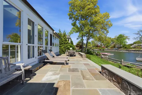 $3,200,000 | 9 Bishop Place, Larchmont, NY 10538