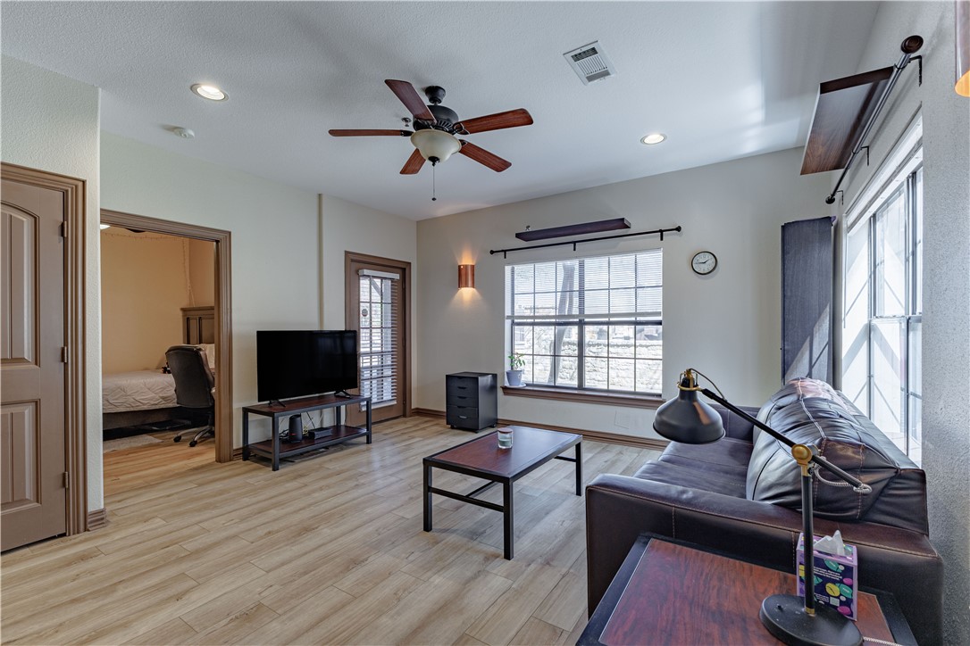 2410 2nd Street South, Unit 628 Waco, TX 76706 - Photo 3 of 25