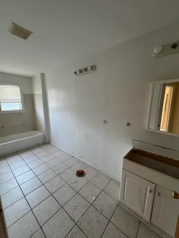 $134,900 | 20043 Wyoming Avenue, Detroit, MI 48221