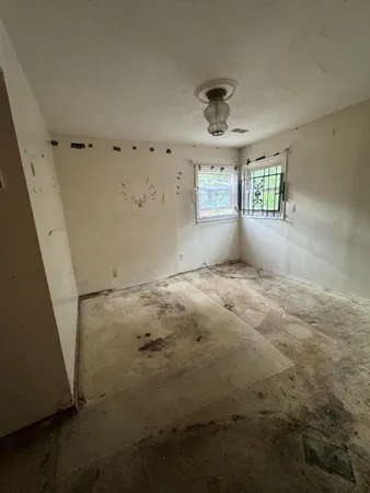 $109,900 | 20043 Wyoming Avenue, Detroit, MI 48221