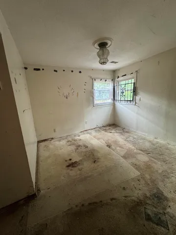 $134,900 | 20043 Wyoming Avenue, Detroit, MI 48221