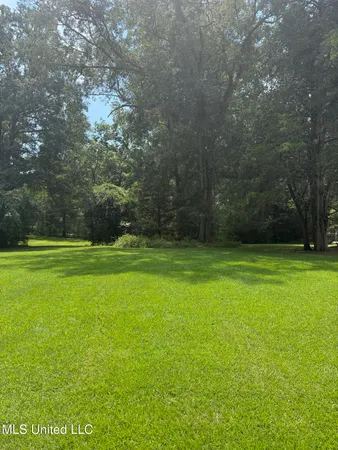 $125,000 | 1 35th Highway, Carthage, MS 39051