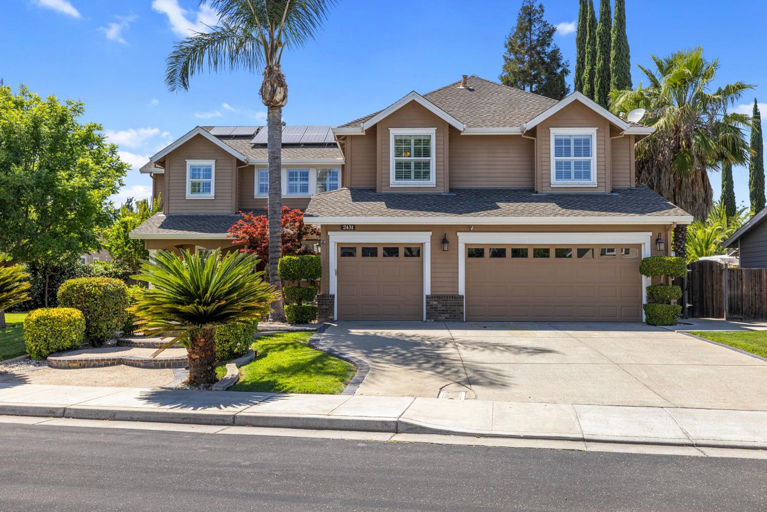 2451 Basque Drive Tracy, CA 95304 - Photo 3 of 62