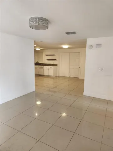 $3,400 | 8518 Woodlake Drive, Tampa, FL 33615