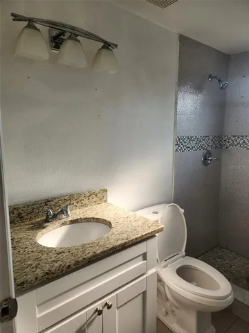 $3,400 | 8518 Woodlake Drive, Tampa, FL 33615