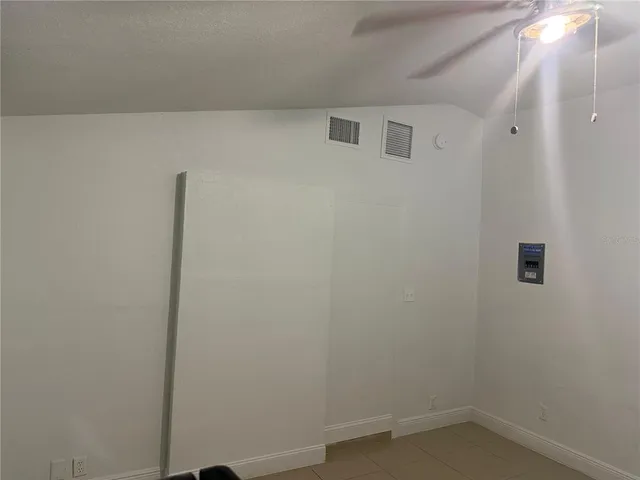 $3,400 | 8518 Woodlake Drive, Tampa, FL 33615