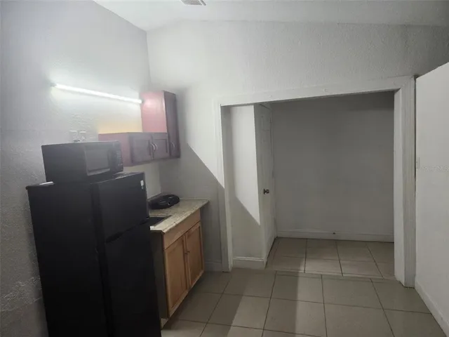 $3,400 | 8518 Woodlake Drive, Tampa, FL 33615