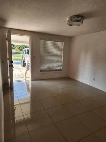 $3,400 | 8518 Woodlake Drive, Tampa, FL 33615