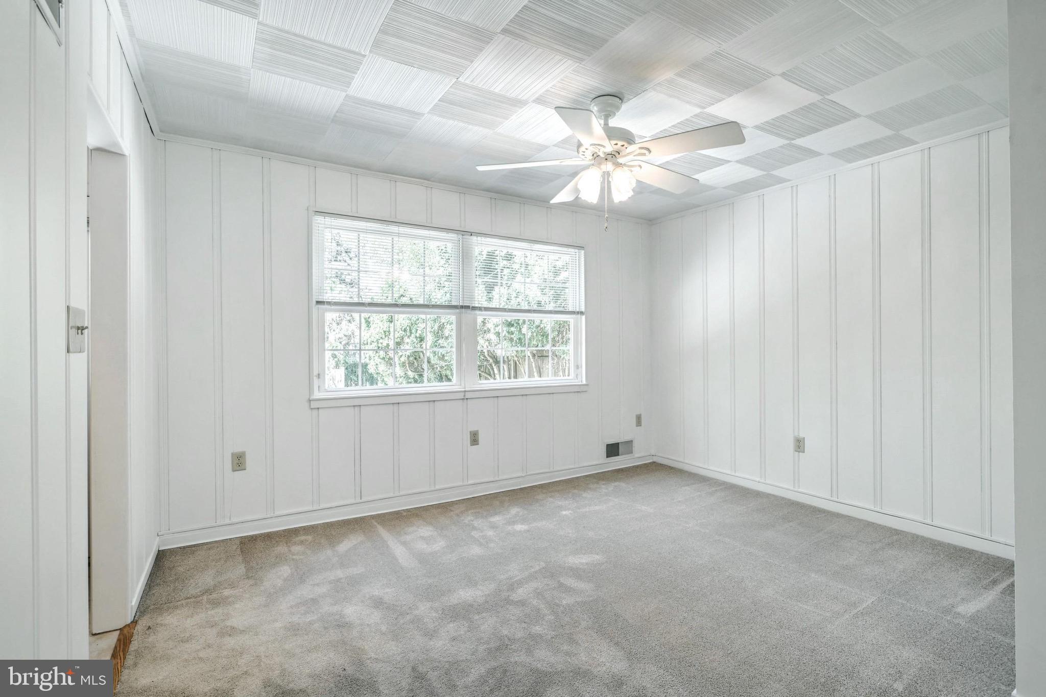 169 Irving Road York, PA 17403 - Photo 14 of 27 Dinning Room