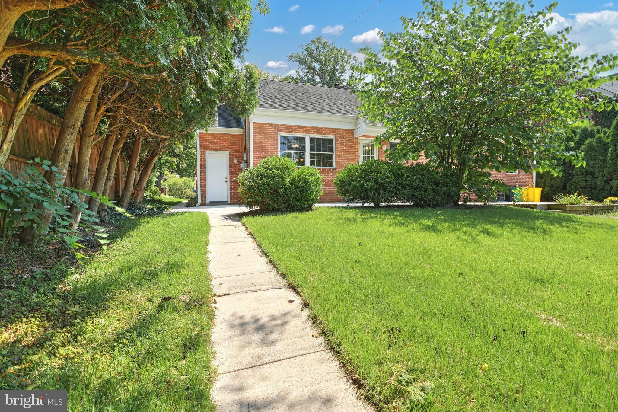 169 Irving Road York, PA 17403 - Photo 9 of 27 Gallery Image 9