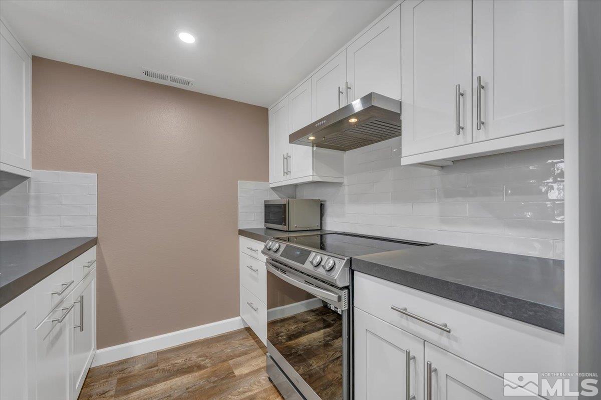 13830 Lear Boulevard Reno, NV 89506 - Photo 8 of 29 Photo 8
