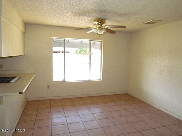 5322 West Granada Road Phoenix, AZ 85035 - Photo 20 of 40 023-118519 - Dining Area