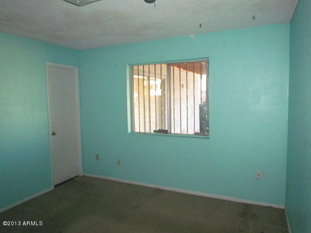 5322 West Granada Road Phoenix, AZ 85035 - Photo 26 of 40 023-118519 - Master Bedroom-001