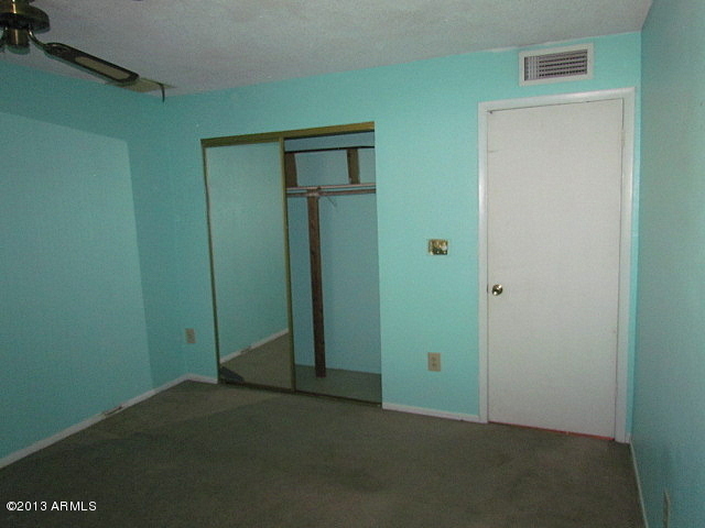 5322 West Granada Road Phoenix, AZ 85035 - Photo 28 of 40 023-118519 - Master Bedroom-003