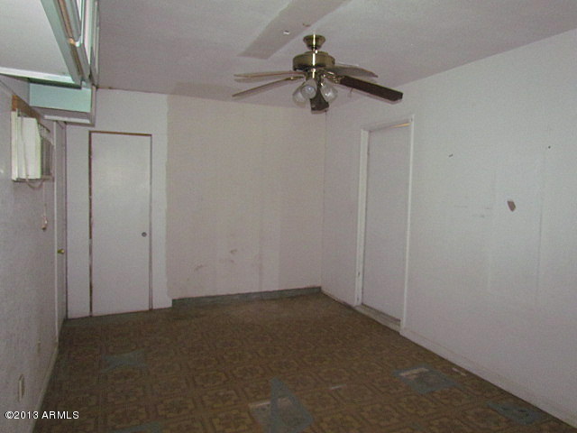5322 West Granada Road Phoenix, AZ 85035 - Photo 38 of 40 023-118519 - Laundry-002
