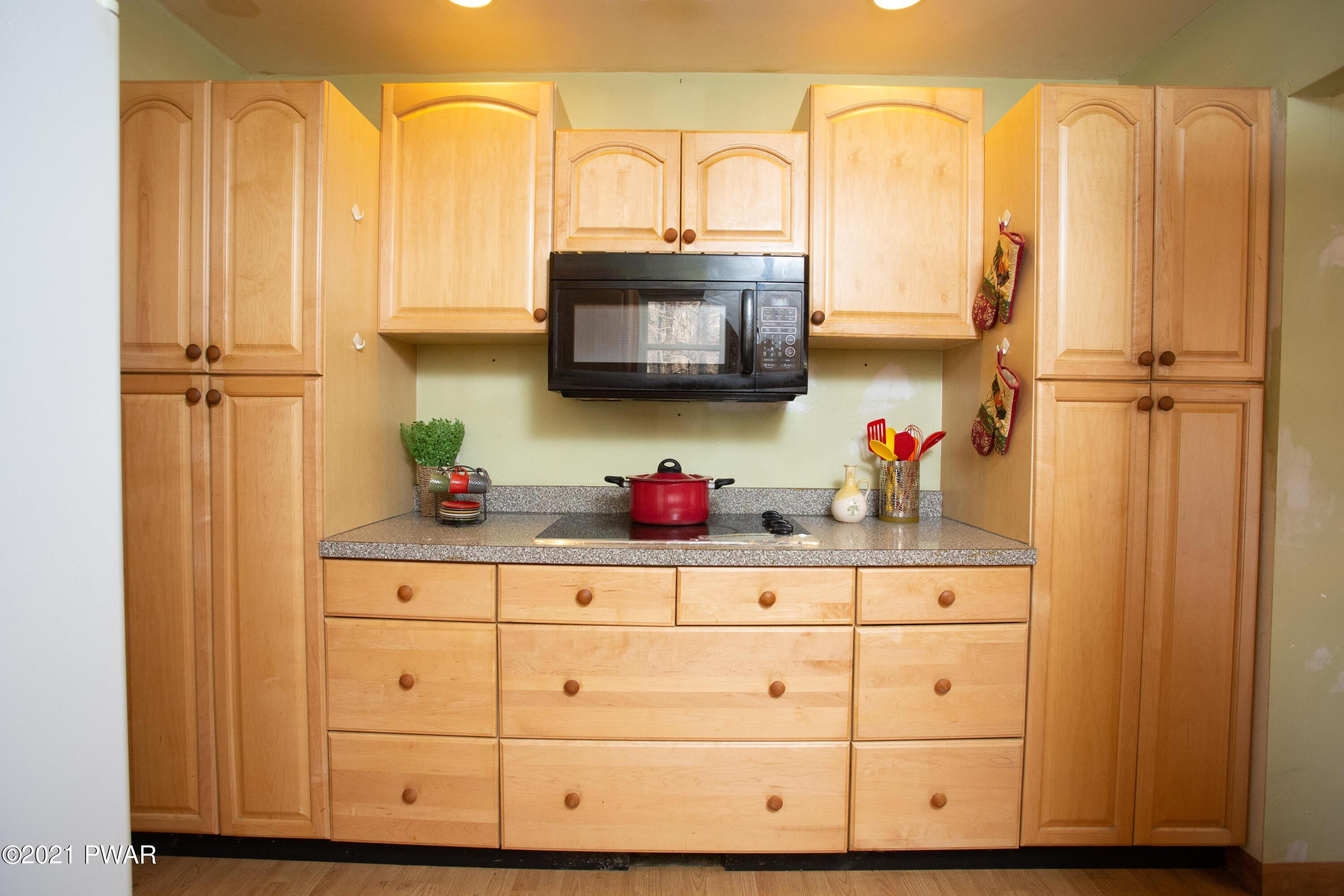 936 Cortez Road Lake Ariel, PA 18436 - Photo 8 of 52 8 Kitchen view 1