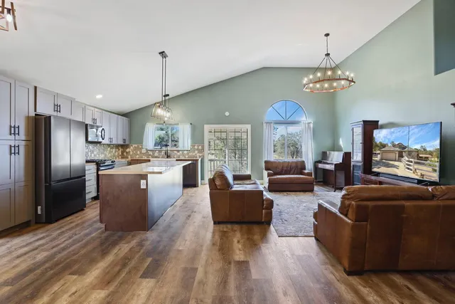 $550,000 | 8510 Hautly Lane, Valley Springs, CA 95252