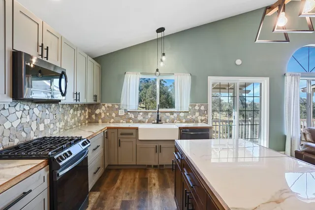 $550,000 | 8510 Hautly Lane, Valley Springs, CA 95252