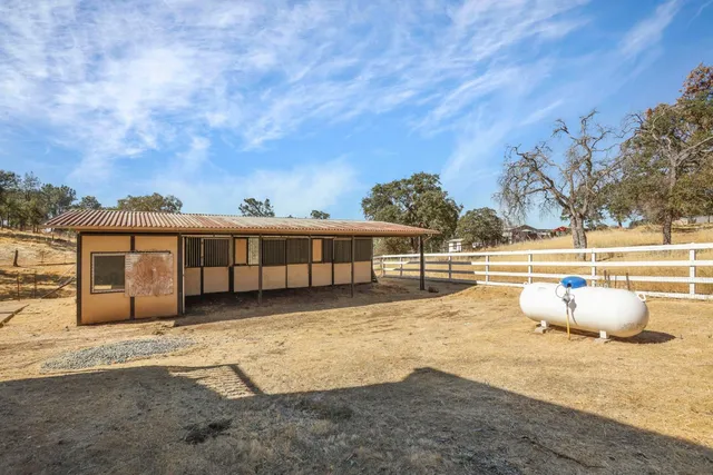 $550,000 | 8510 Hautly Lane, Valley Springs, CA 95252