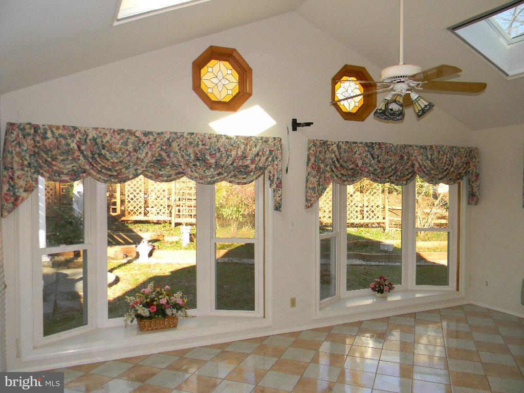 6 Linlow Court Baltimore, MD 21286 - Photo 12 of 22 Sun Room